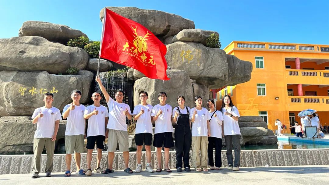 8a1d8e783daa5eb671c7ebf438a44a79.jpg 8a1d8e783daa5eb671c7ebf438a44a79.jpg